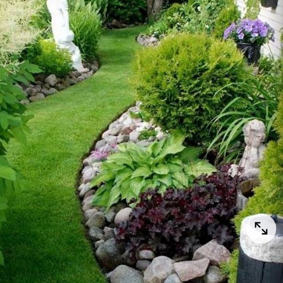 Meet your Posher, Andrea - Picture 1 of 1